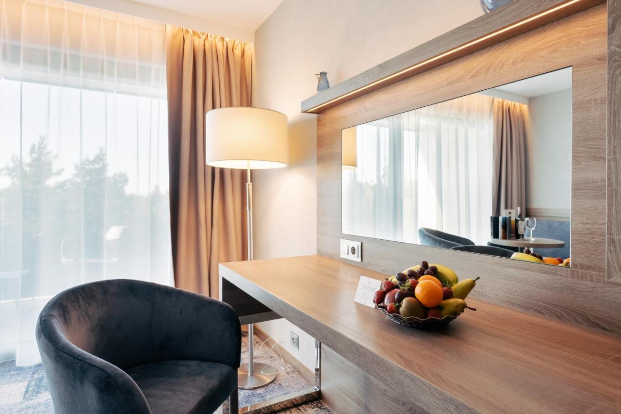 Hotel Senator Dźwirzyno Exteriér fotografie