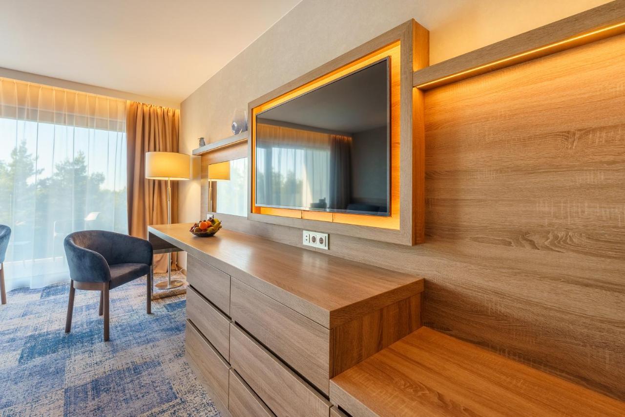 Hotel Senator Dźwirzyno Exteriér fotografie