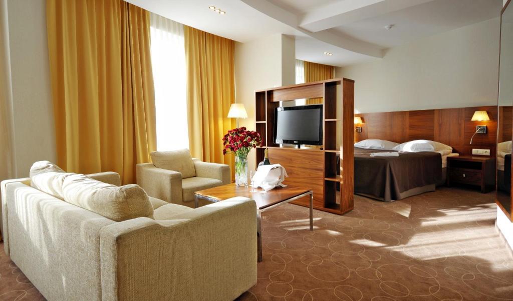 Hotel Senator Dźwirzyno Exteriér fotografie